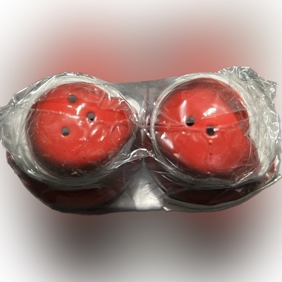 Santa Clause Salt & Pepper Shaker - Picture 4 of 4
